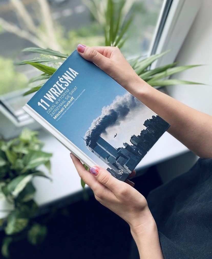 11 września. Dzień, w którym zatrzymał się świat - Mitchell Zuckoff